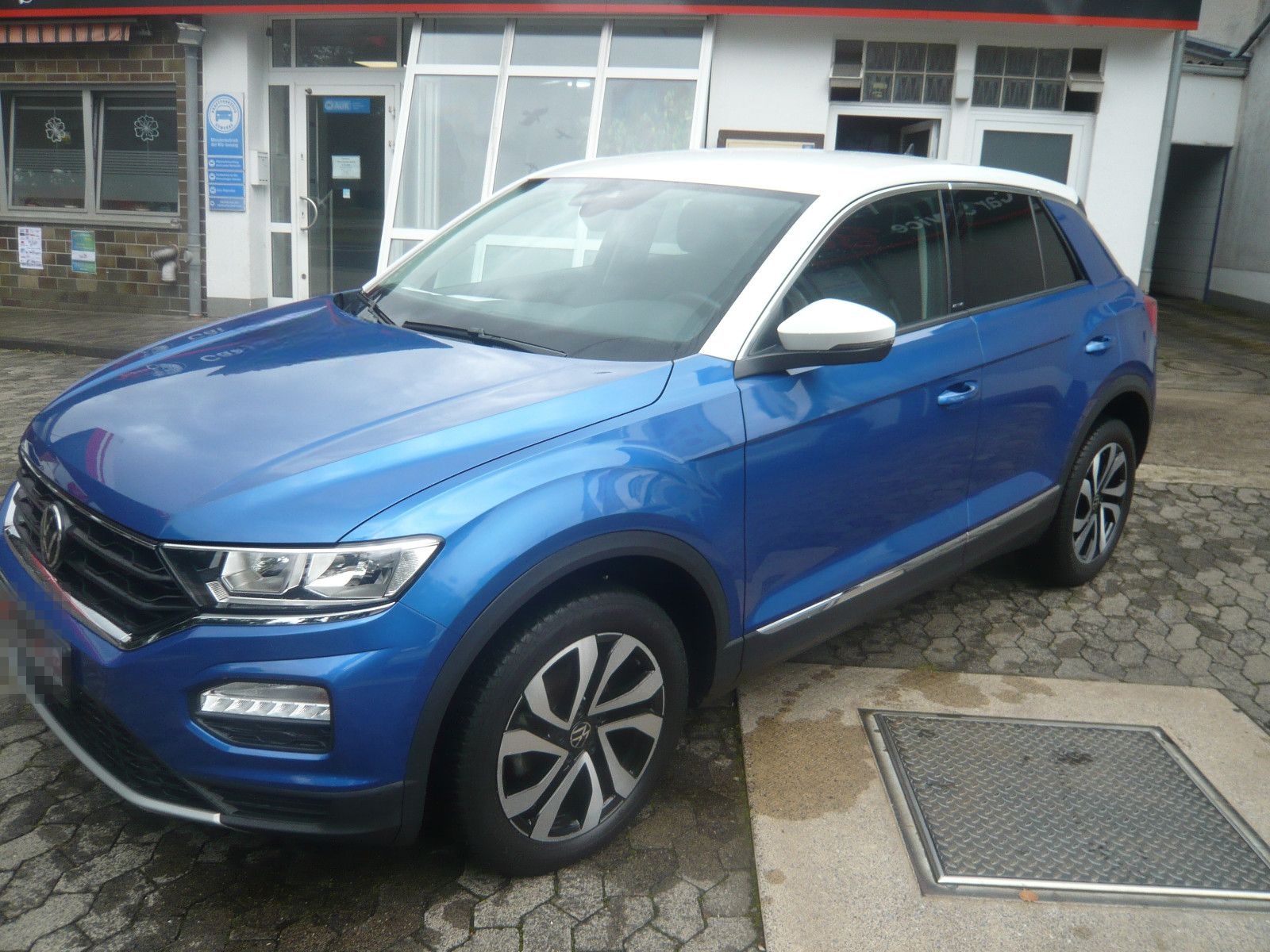 Volkswagen T-Roc-NAVI-PDC-SHZ-AHK-1 HAND foto 2