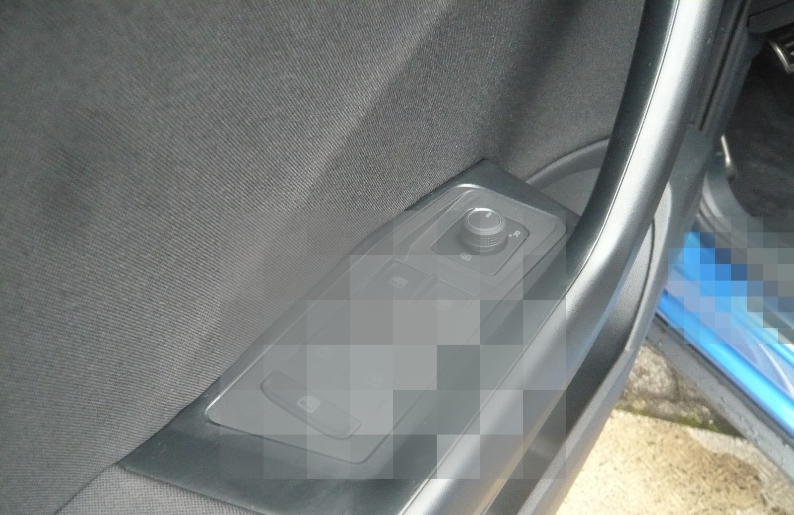 Volkswagen T-Roc-NAVI-PDC-SHZ-AHK-1 HAND foto 7