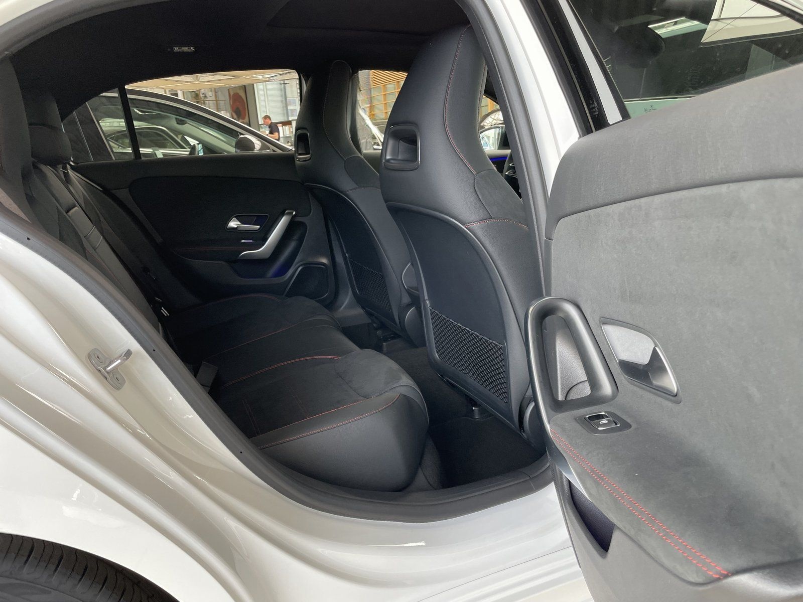 Mercedes-Benz A 200 d AMG Advanced Plus Nght Pano AHK Standhzg foto 8