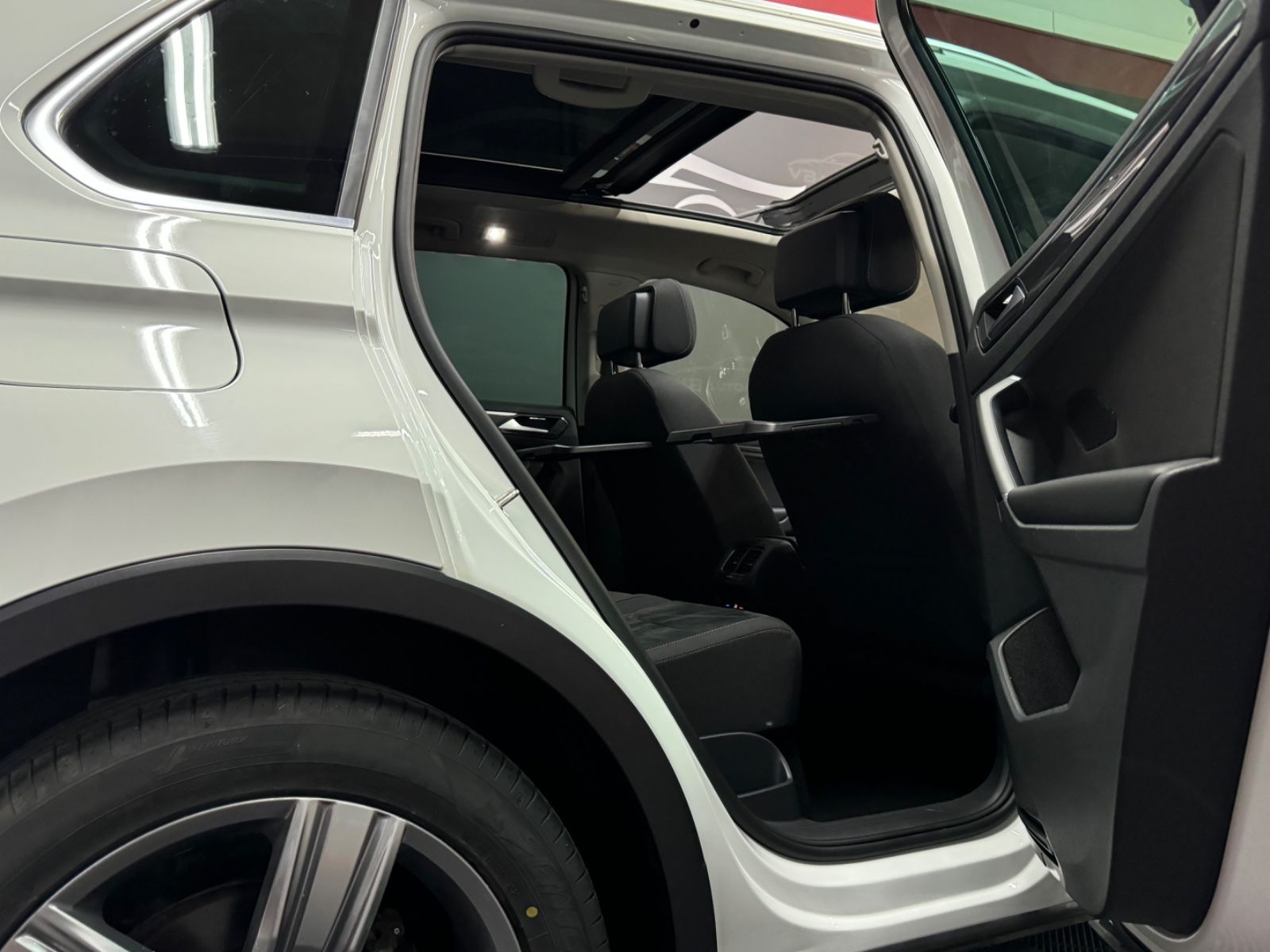 Volkswagen Tiguan Highline 4Motion*Led*Pano*Acc*360* foto 13