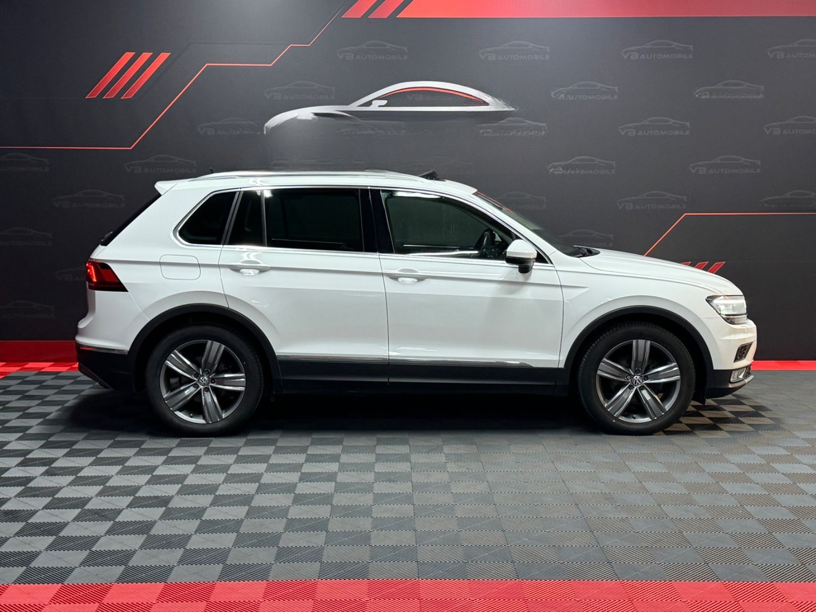 Volkswagen Tiguan Highline 4Motion*Led*Pano*Acc*360* foto 4