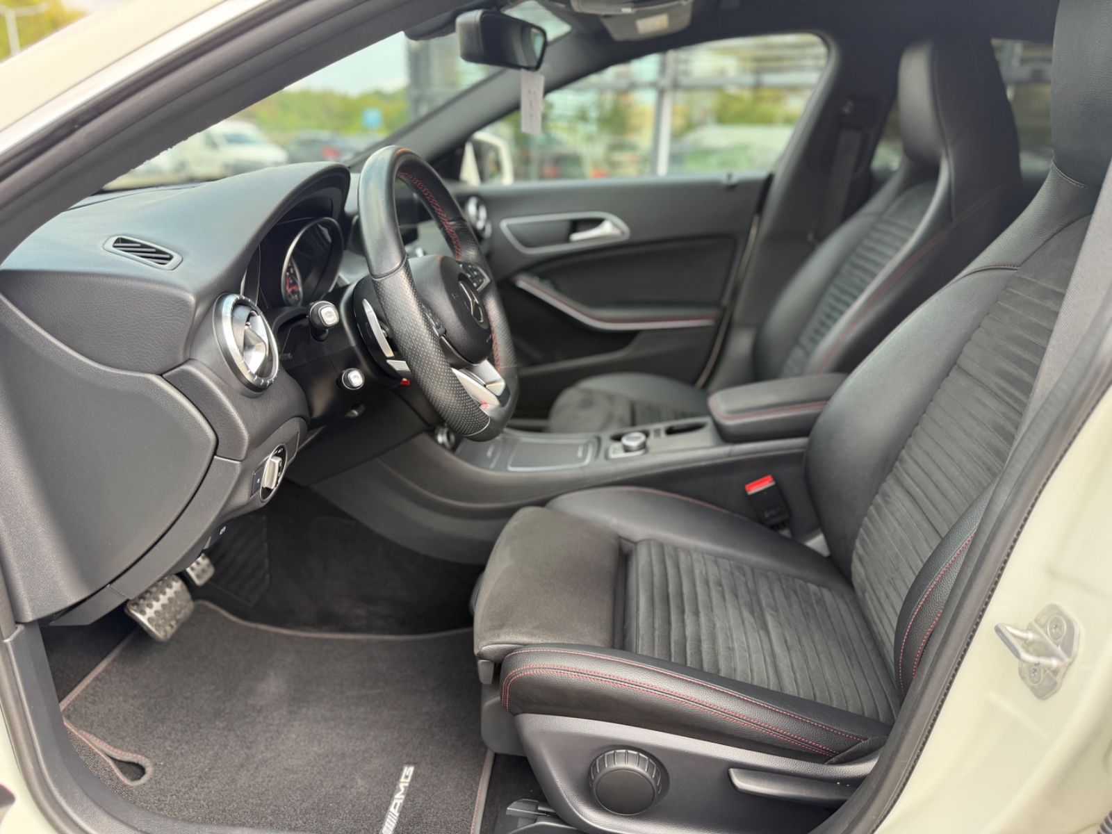 Mercedes-Benz CLA 200 Shooting Brake AMG LED Automatik foto 11