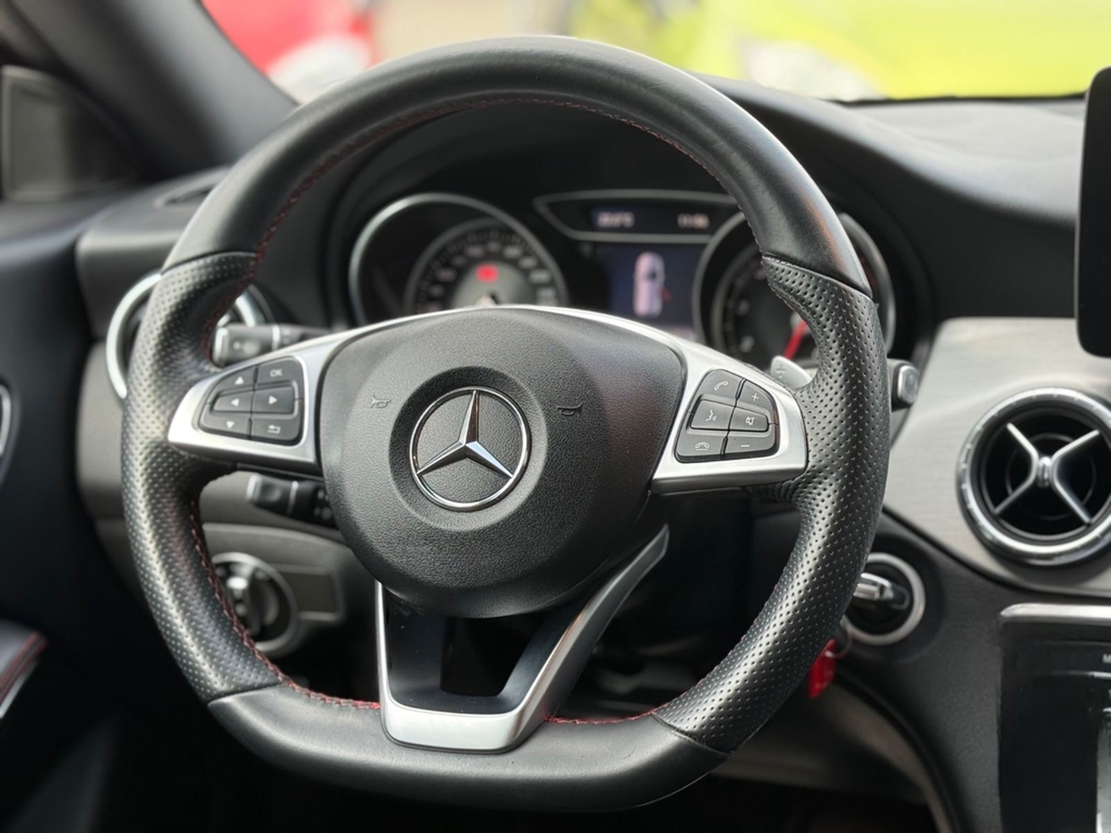 Mercedes-Benz CLA 200 Shooting Brake AMG LED Automatik foto 15