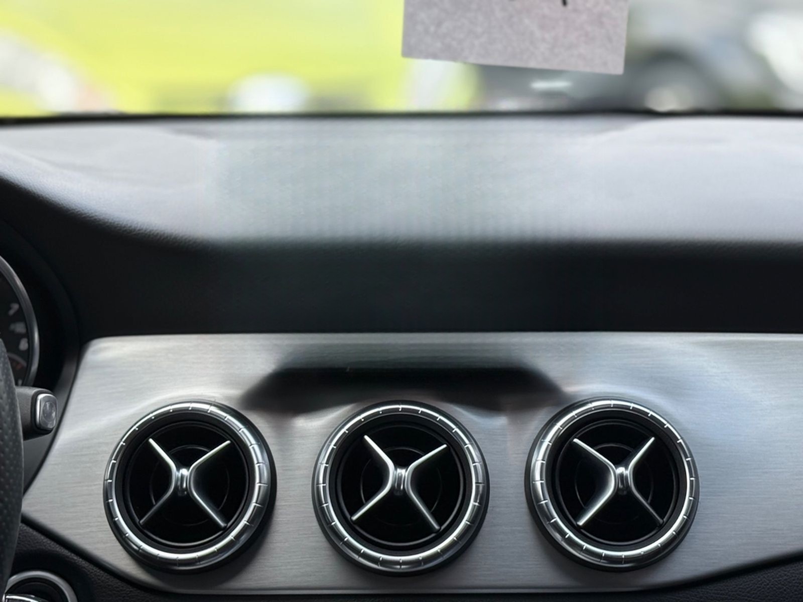 Mercedes-Benz CLA 200 Shooting Brake AMG LED Automatik foto 16