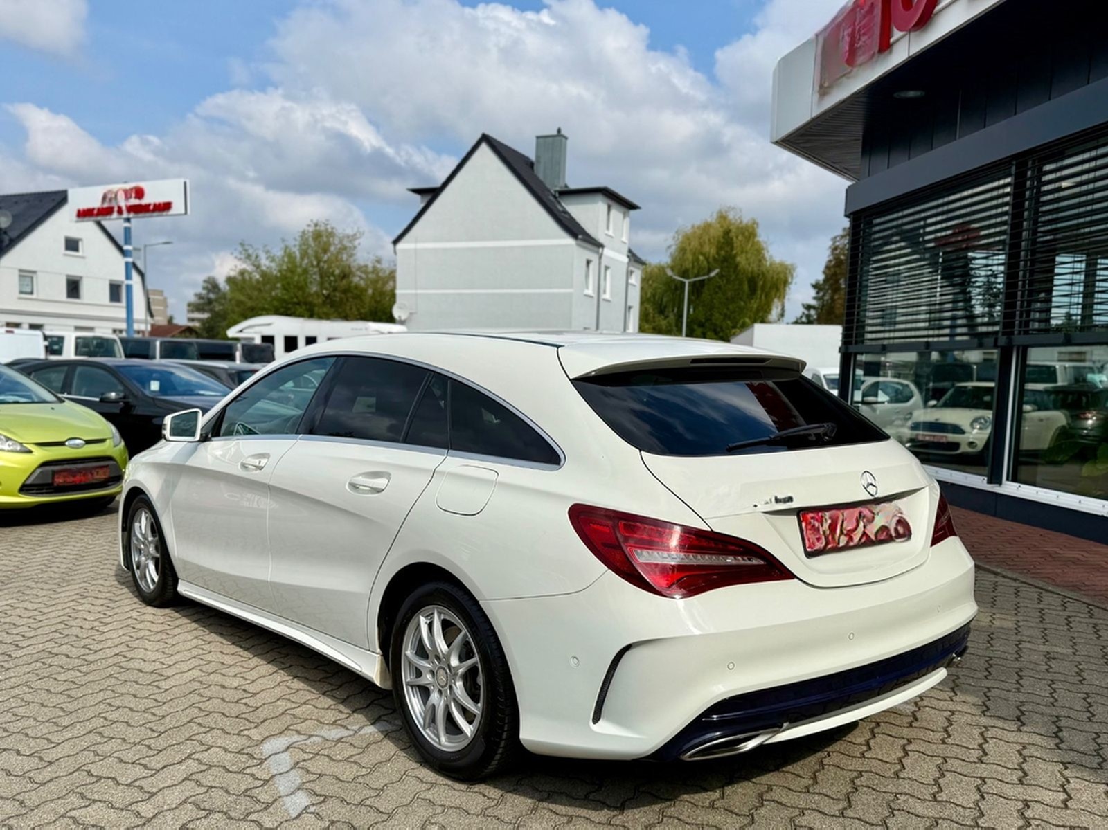 Mercedes-Benz CLA 200 Shooting Brake AMG LED Automatik foto 7