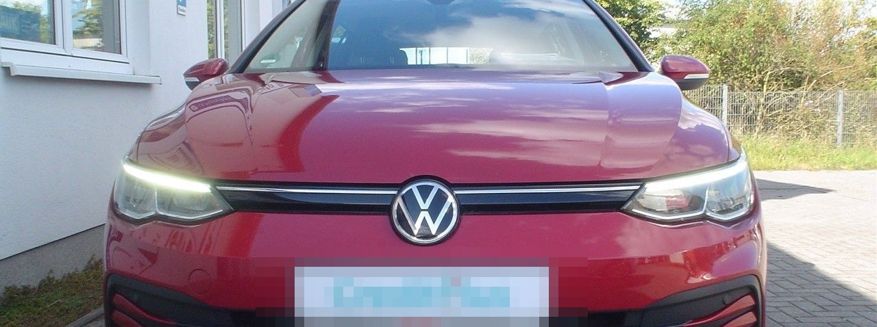 Volkswagen Golf VIII Variant Life eAC LED ACC Navi AHK SHz foto 8