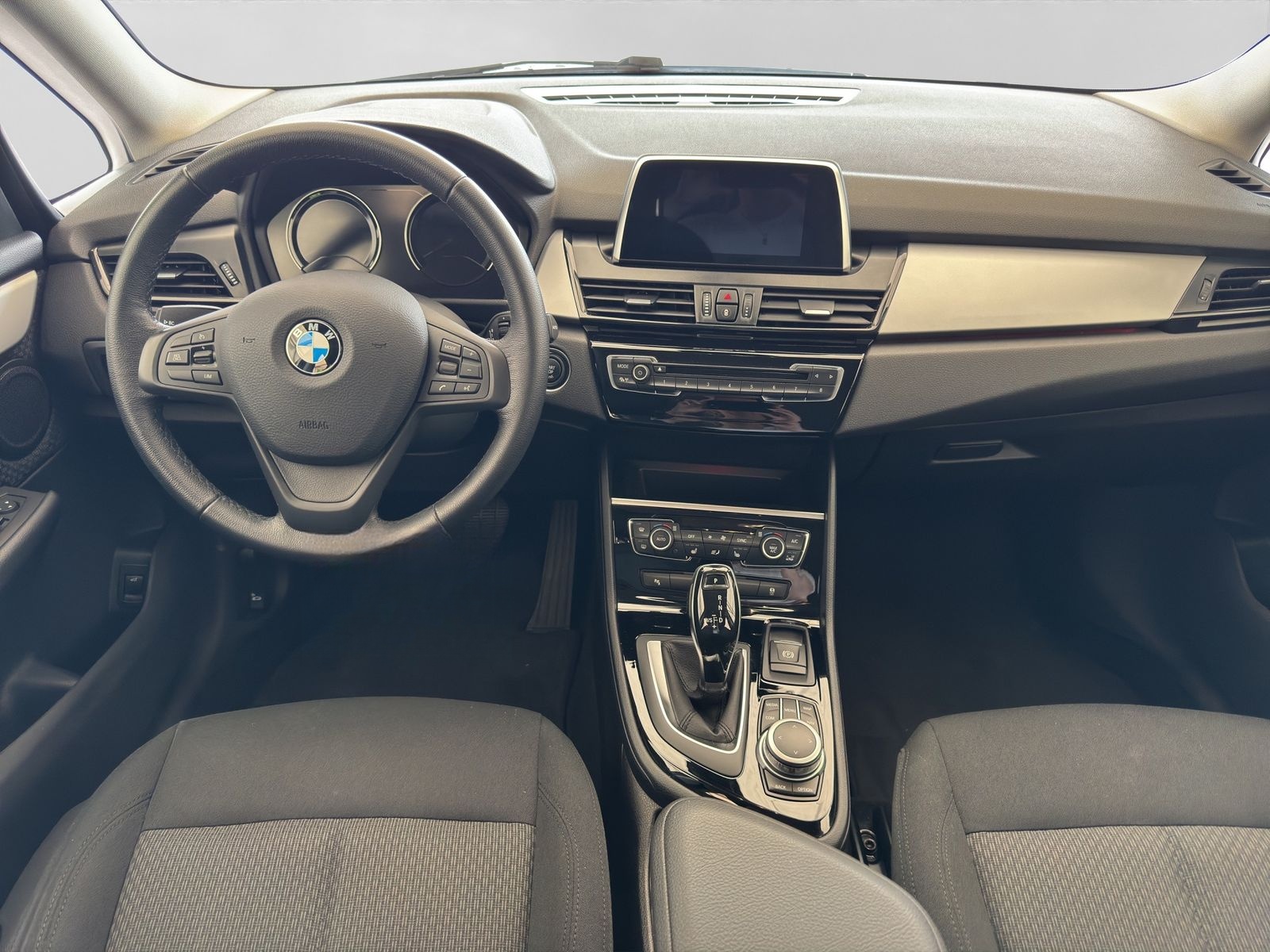 BMW 218i Gran Tourer 7-Sitzer+LED+Navi+Kamera+AHK foto 11