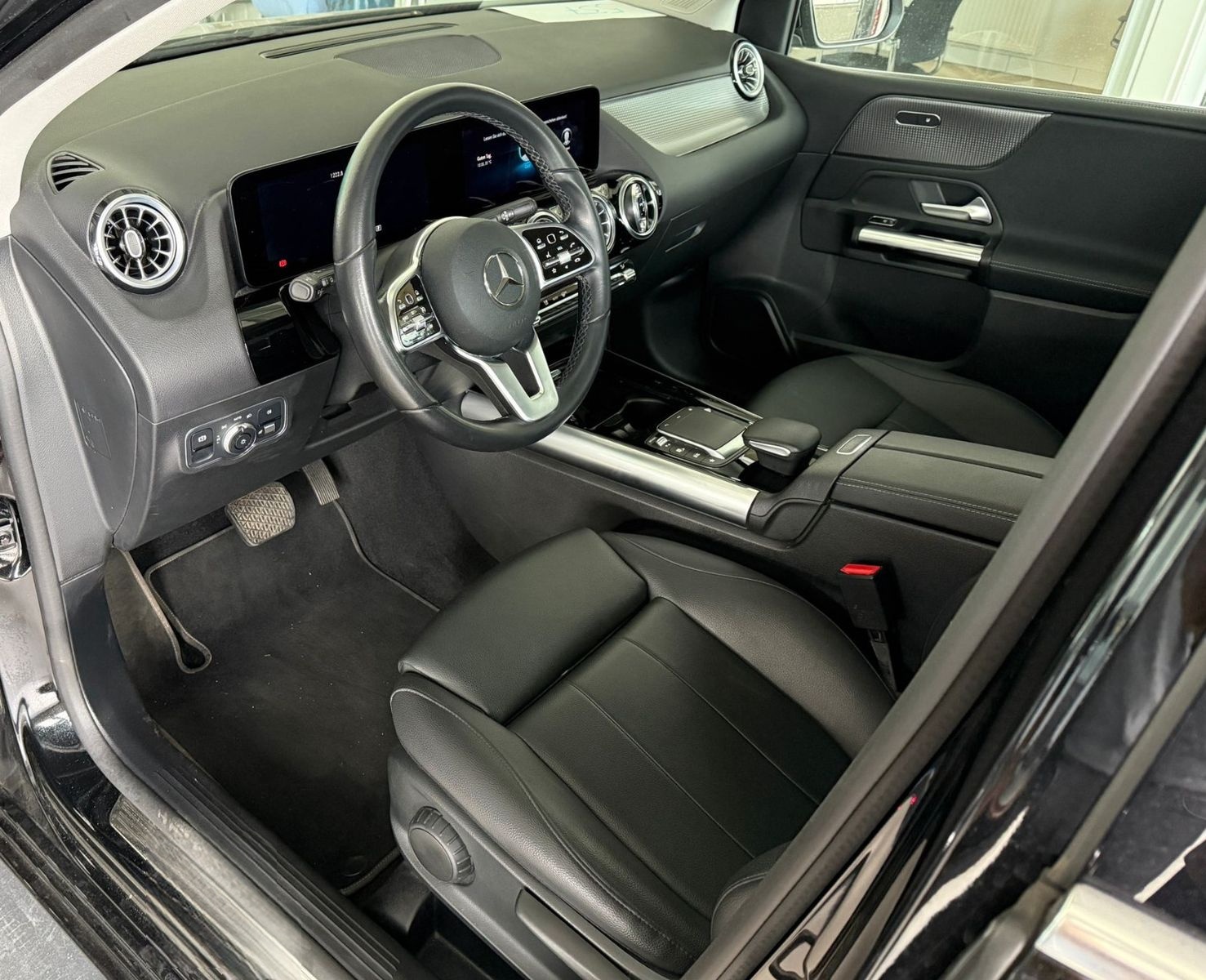 Mercedes-Benz B 200d Progressive LED foto 2