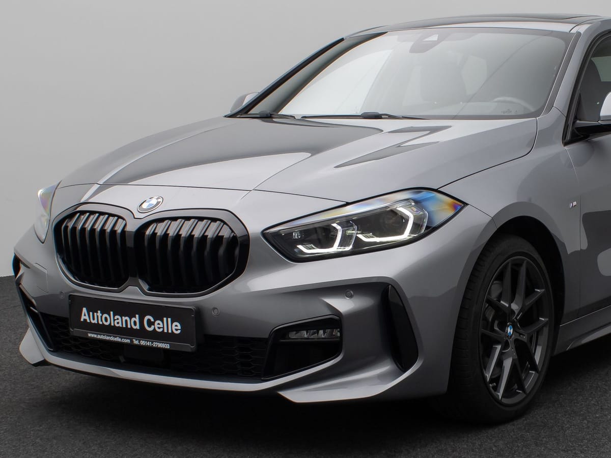 BMW 120i M Sport Panorama PDC DAB Lenkrhzg Komfort foto 17