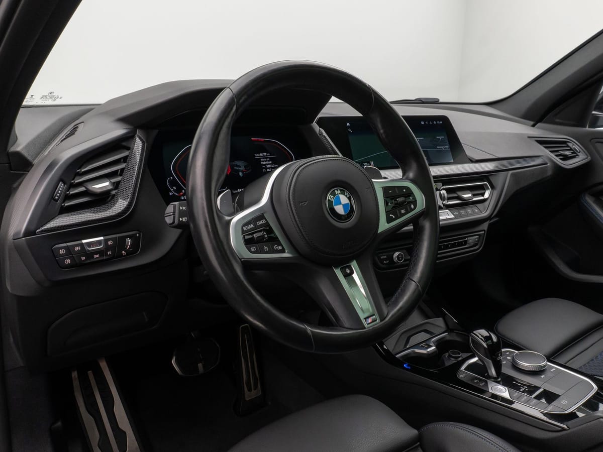 BMW 120i M Sport Panorama PDC DAB Lenkrhzg Komfort foto 20