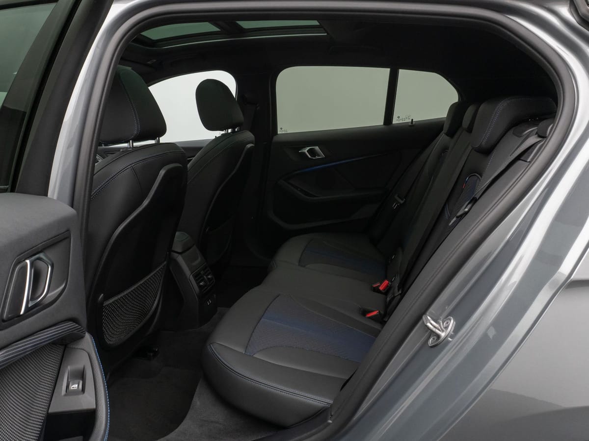 BMW 120i M Sport Panorama PDC DAB Lenkrhzg Komfort foto 25