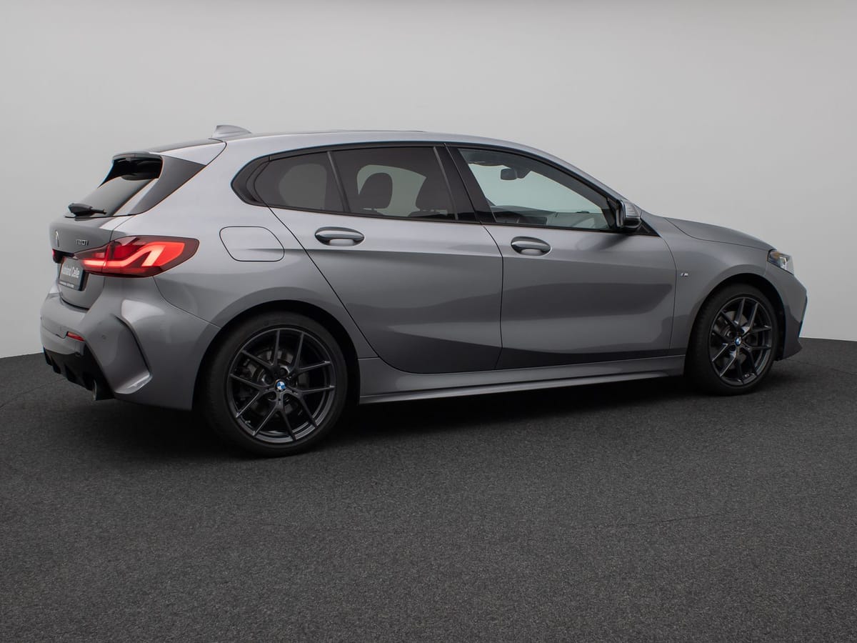 BMW 120i M Sport Panorama PDC DAB Lenkrhzg Komfort foto 6