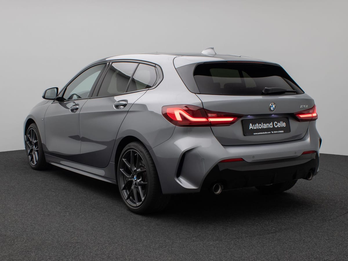 BMW 120i M Sport Panorama PDC DAB Lenkrhzg Komfort foto 9