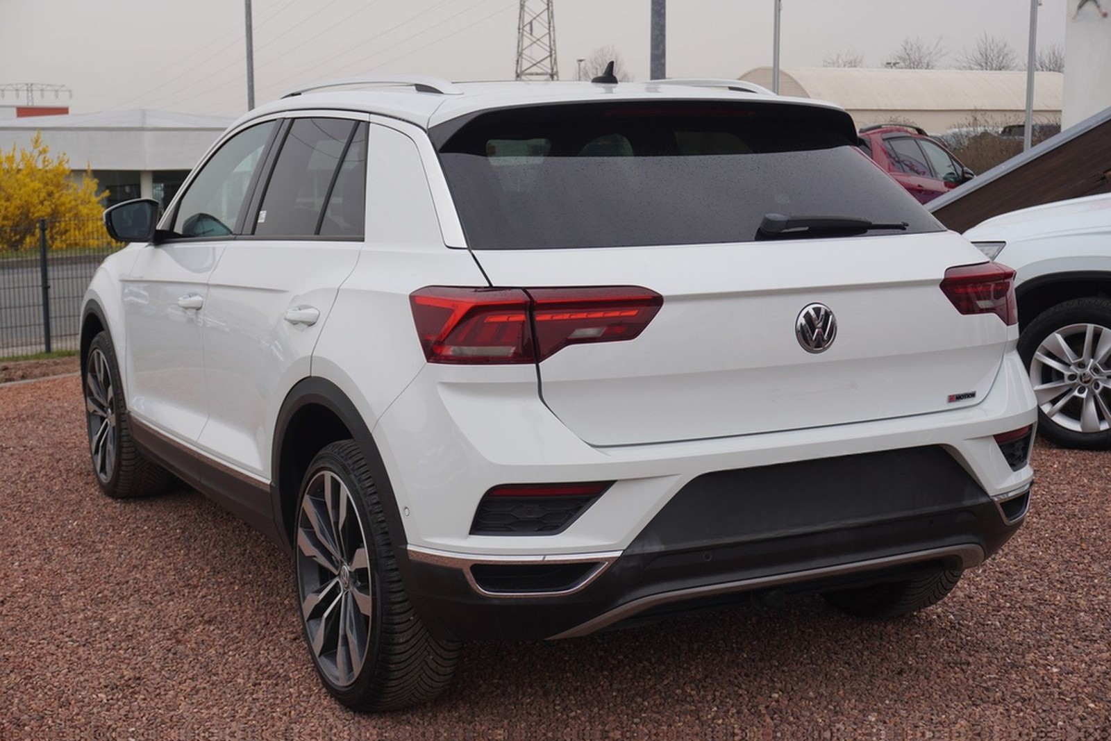 Volkswagen T-Roc 2.0 TSI DSG Sport 4Motion LED Panorama AHK foto 5