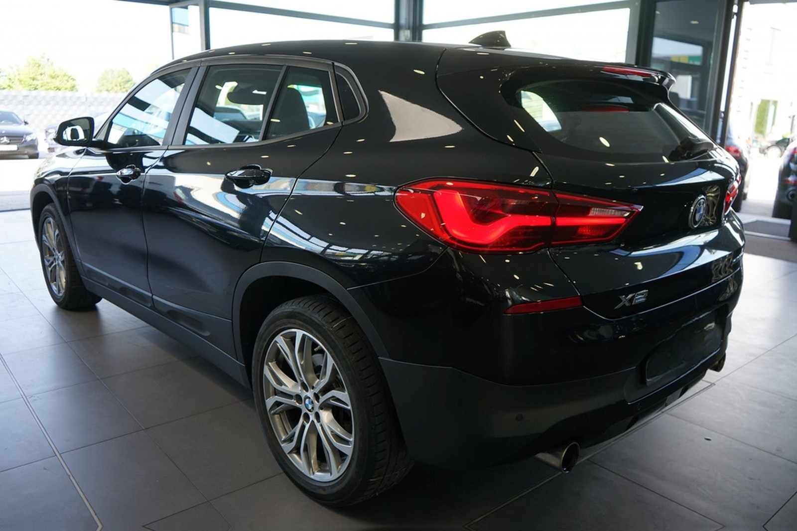 BMW X2 xDrive 20i NAVI+PDC+KLIMA+AUTOMATIK foto 4