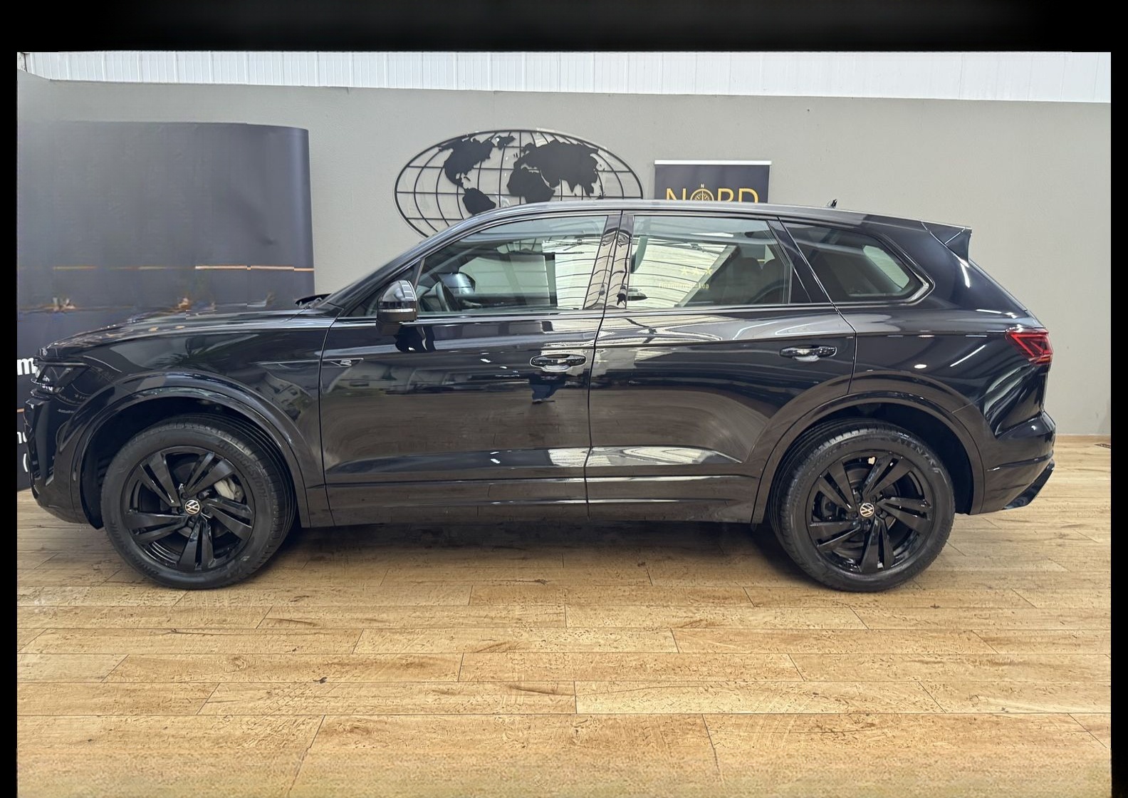 Volkswagen Touareg R-Line Black Style 4MOT 3.0 TDI StHz/20 foto 6