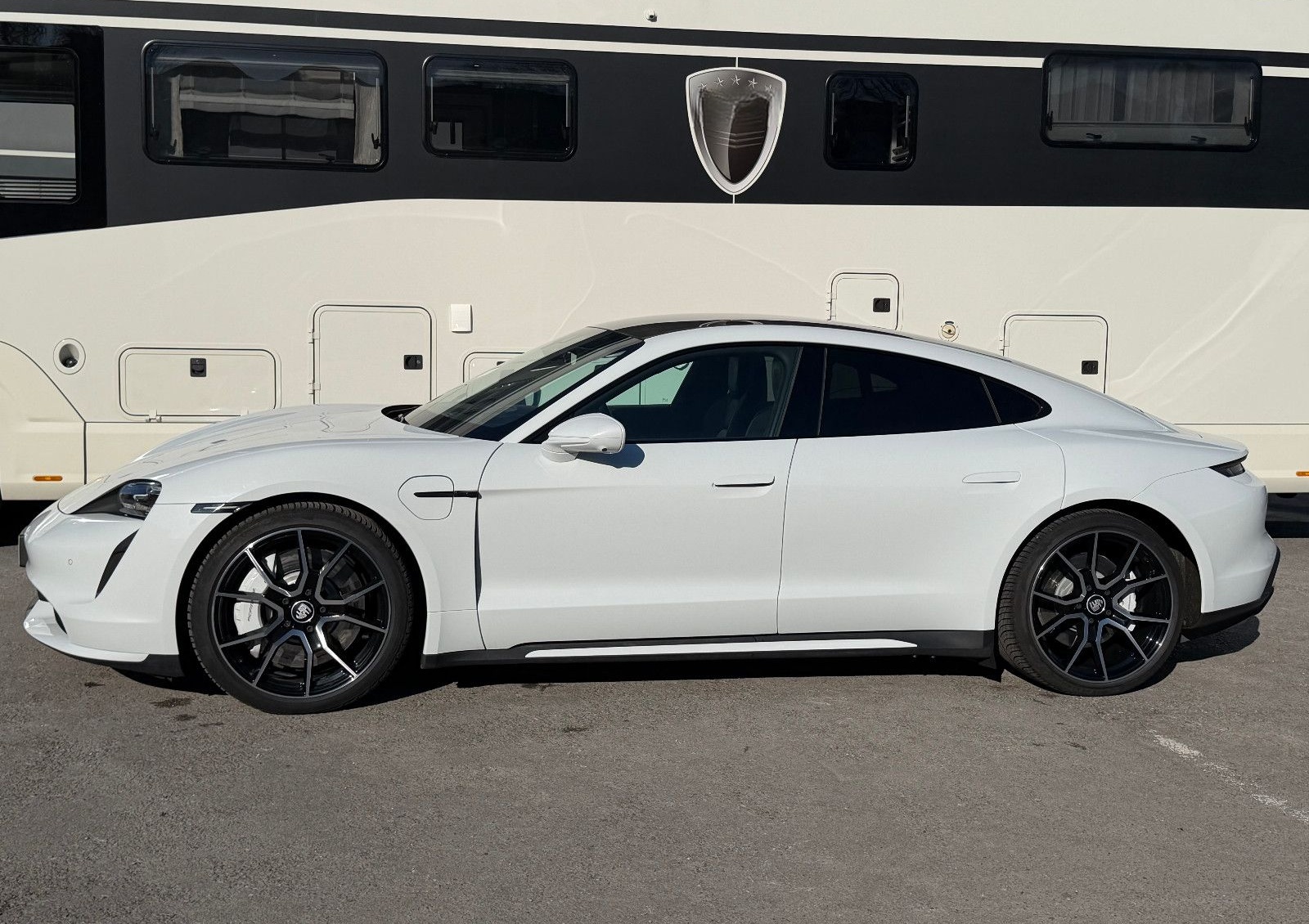 Porsche Taycan Turbo / PSCB / Winterreifen foto 4
