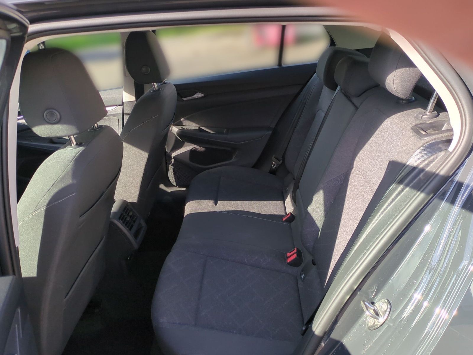 Volkswagen Golf VIII 1.5 TSI Life NAVI foto 11