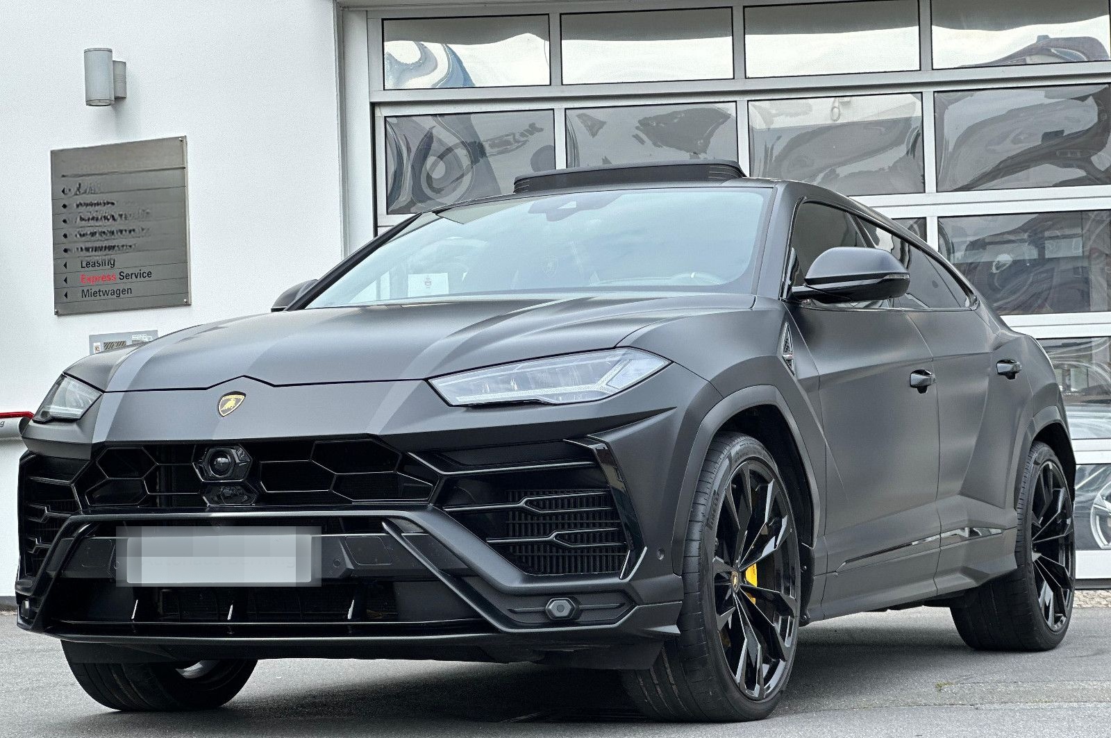 Lamborghini URUS 4.0 MATT CERAMIC 3D PANO DEUTSCH SOFT-CLOSE foto 2