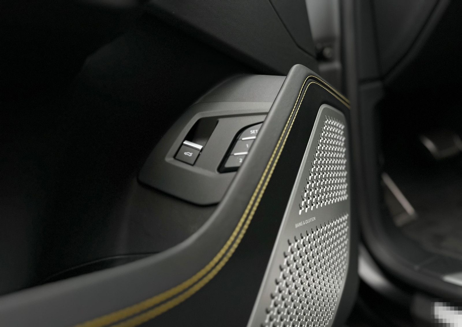 Lamborghini URUS 4.0 MATT CERAMIC 3D PANO DEUTSCH SOFT-CLOSE foto 11