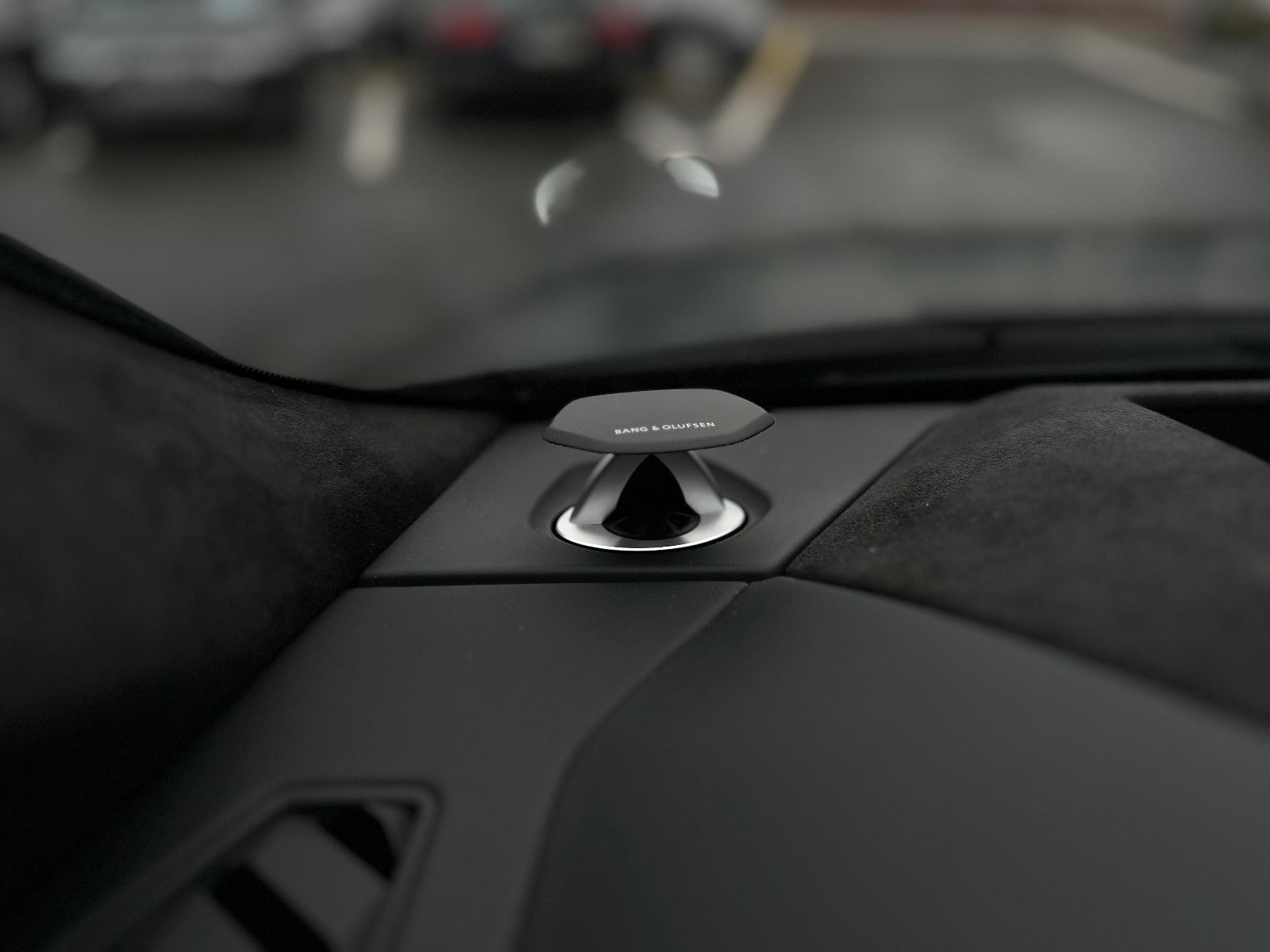 Lamborghini URUS 4.0 MATT CERAMIC 3D PANO DEUTSCH SOFT-CLOSE foto 13