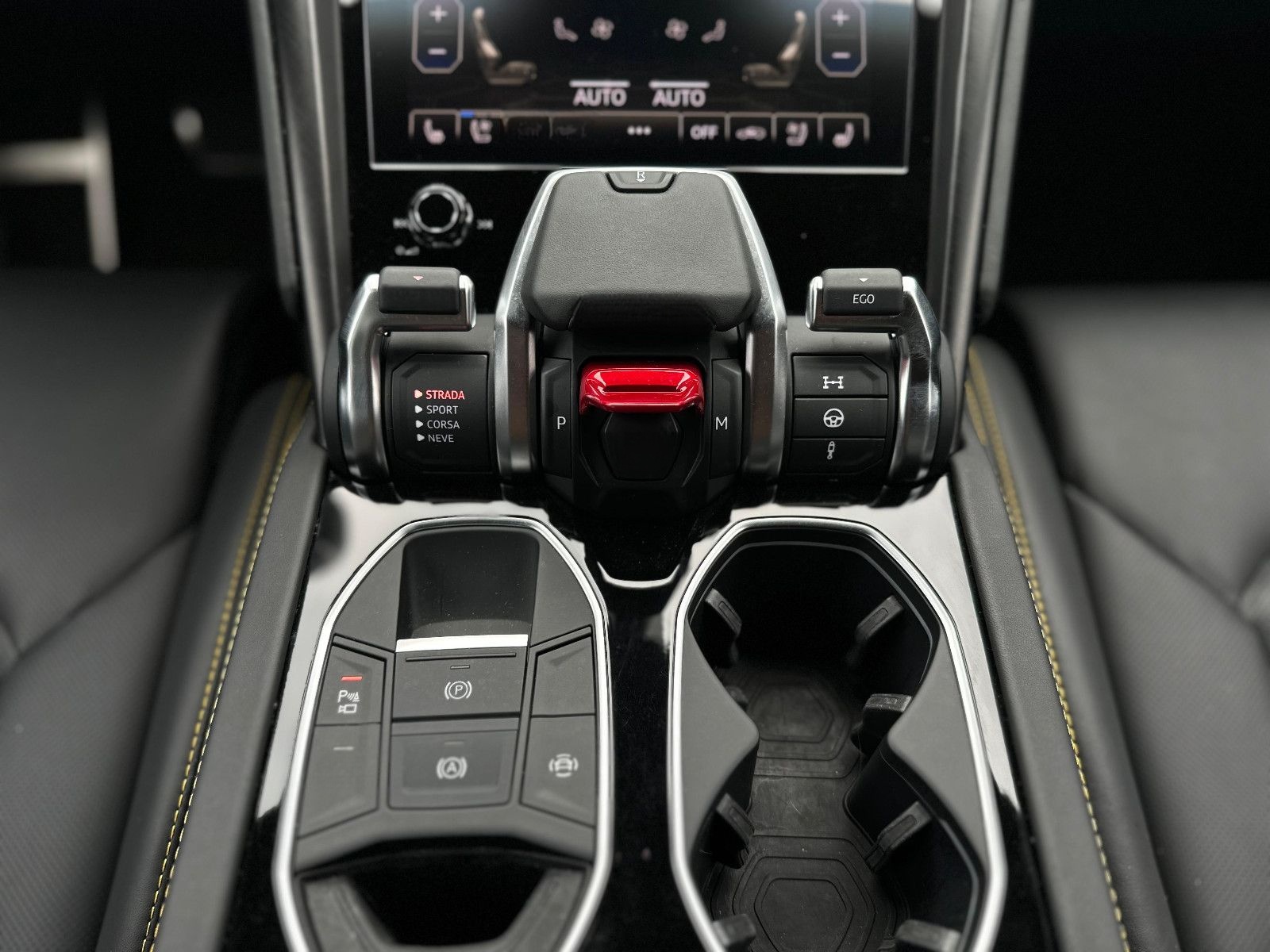Lamborghini URUS 4.0 MATT CERAMIC 3D PANO DEUTSCH SOFT-CLOSE foto 15