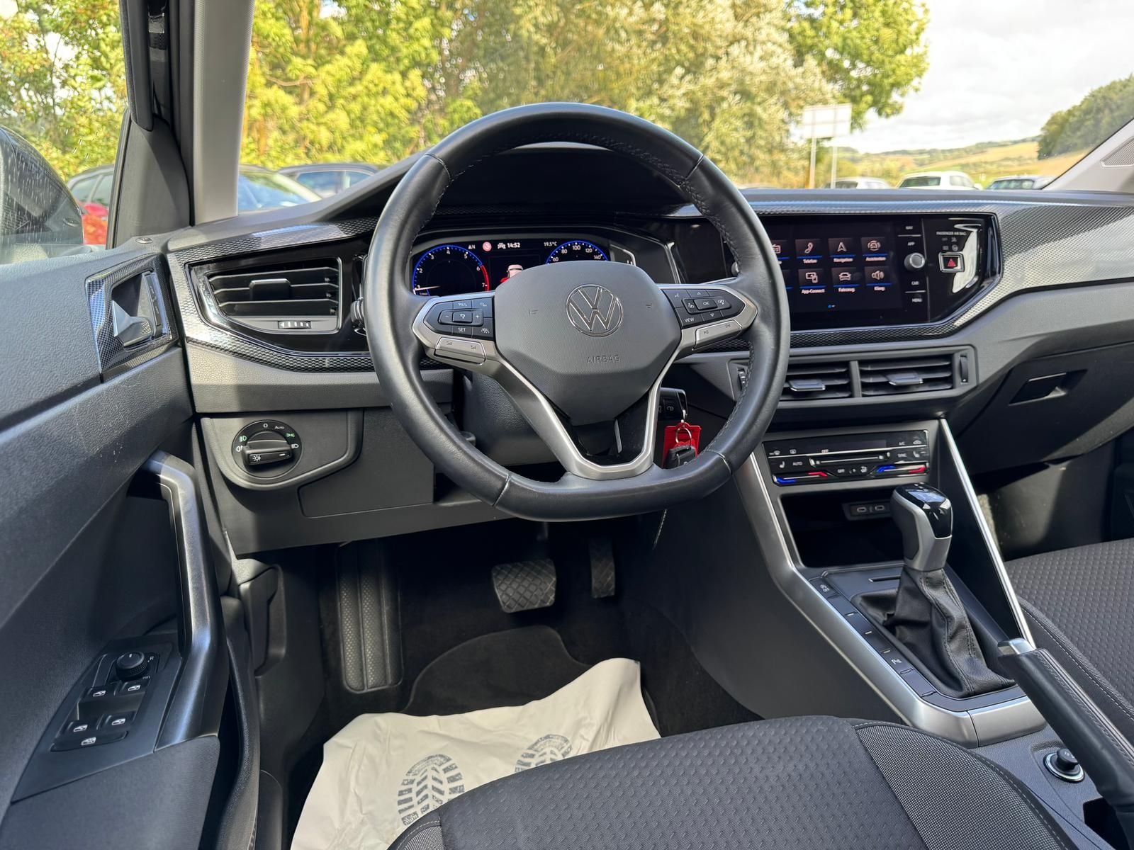 Volkswagen Taigo 1.0 TSI *DSG*LIFE*PDCHI+VO*AHK-ABN*MATRIX- foto 14