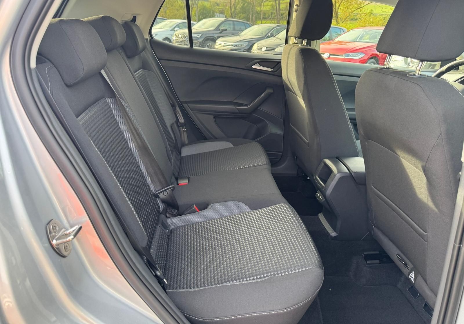 Volkswagen T-Cross 1.5 TSI *DSG*ACTIVE*PDCHI+VO*NAVI*SHZ*DA foto 10