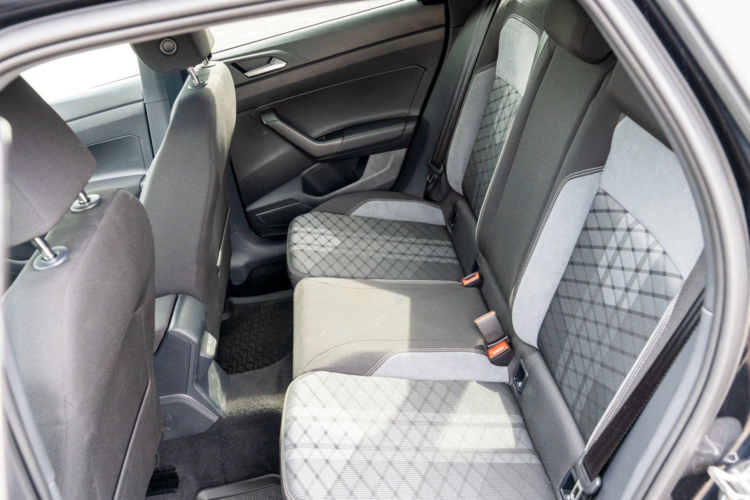 Volkswagen Taigo R-Line foto 12