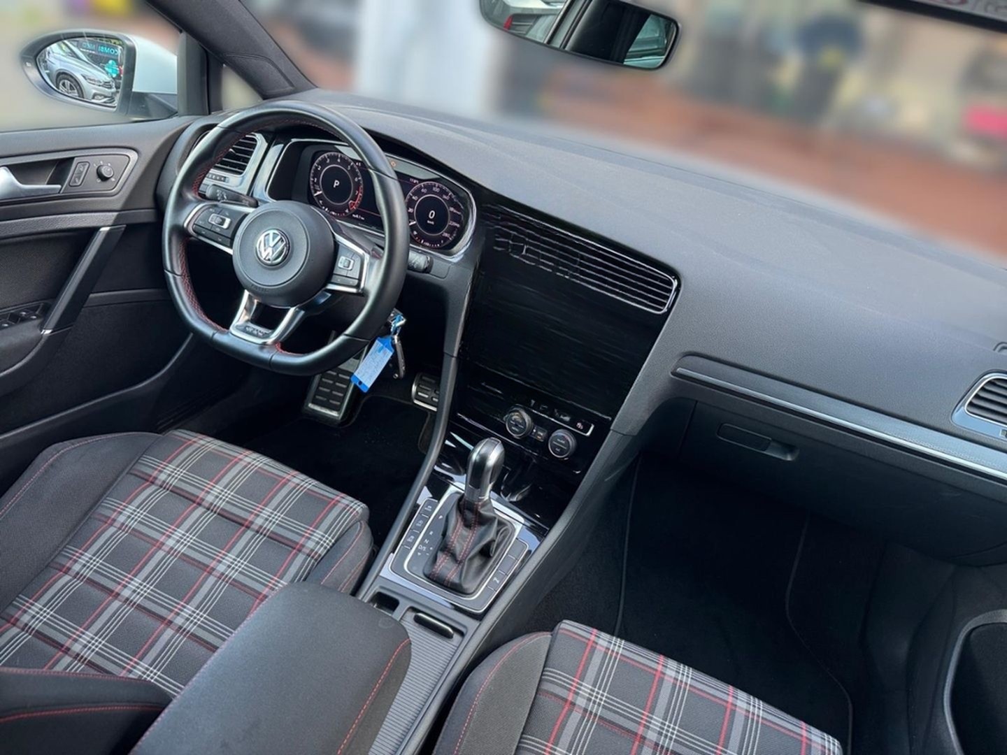 Volkswagen Golf VII GTI Performance 2.0 TSI DSG AHK Navi DC foto 22