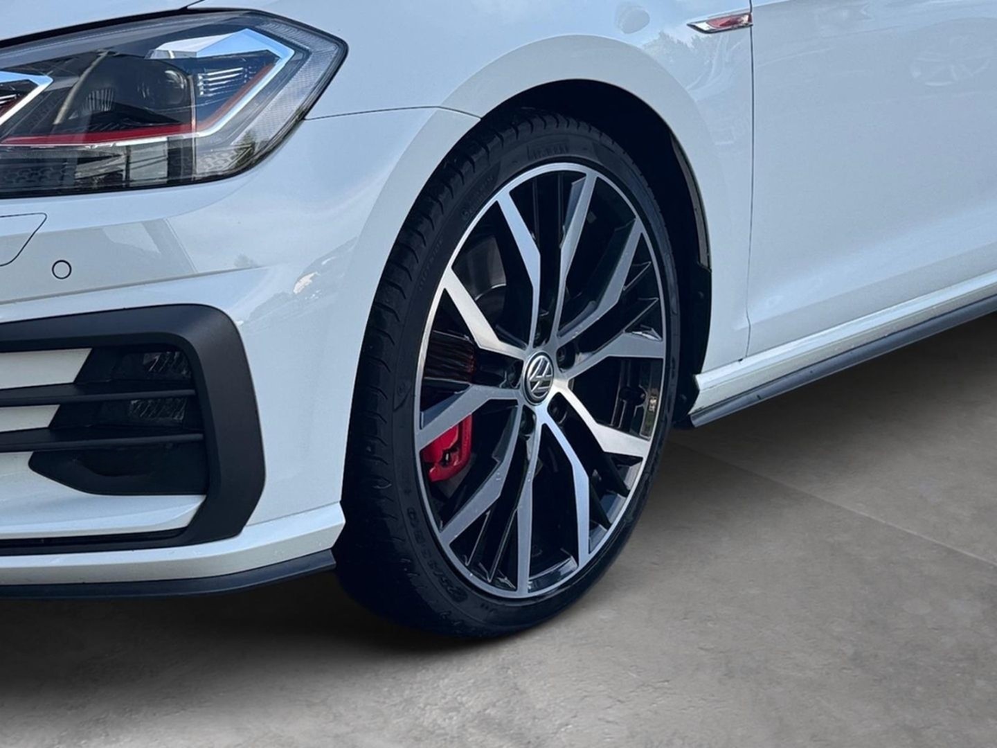 Volkswagen Golf VII GTI Performance 2.0 TSI DSG AHK Navi DC foto 8