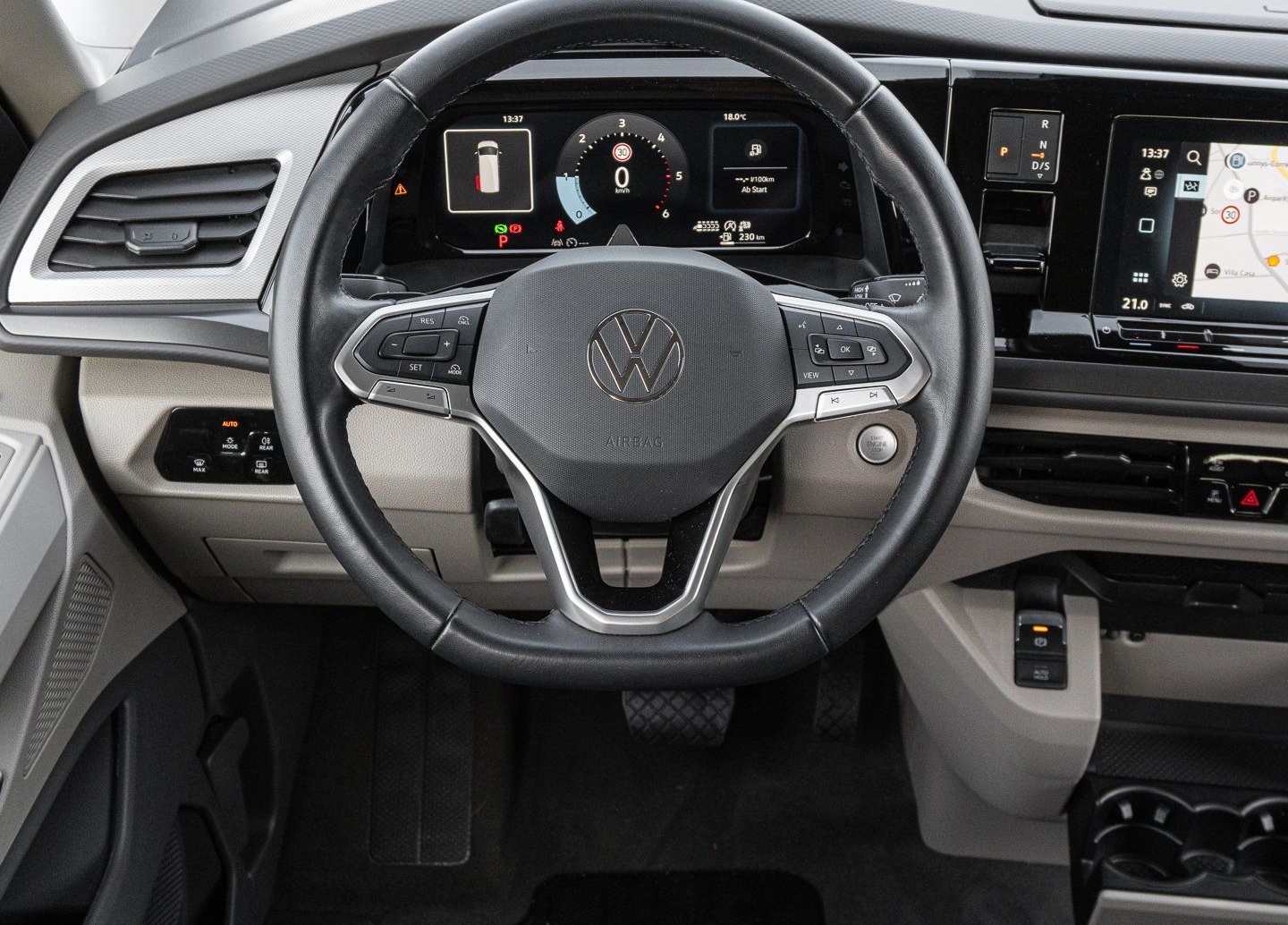Volkswagen Multivan T7 2.0 TDI DSG Navi KAM KEYLESS KLIMAA. foto 11