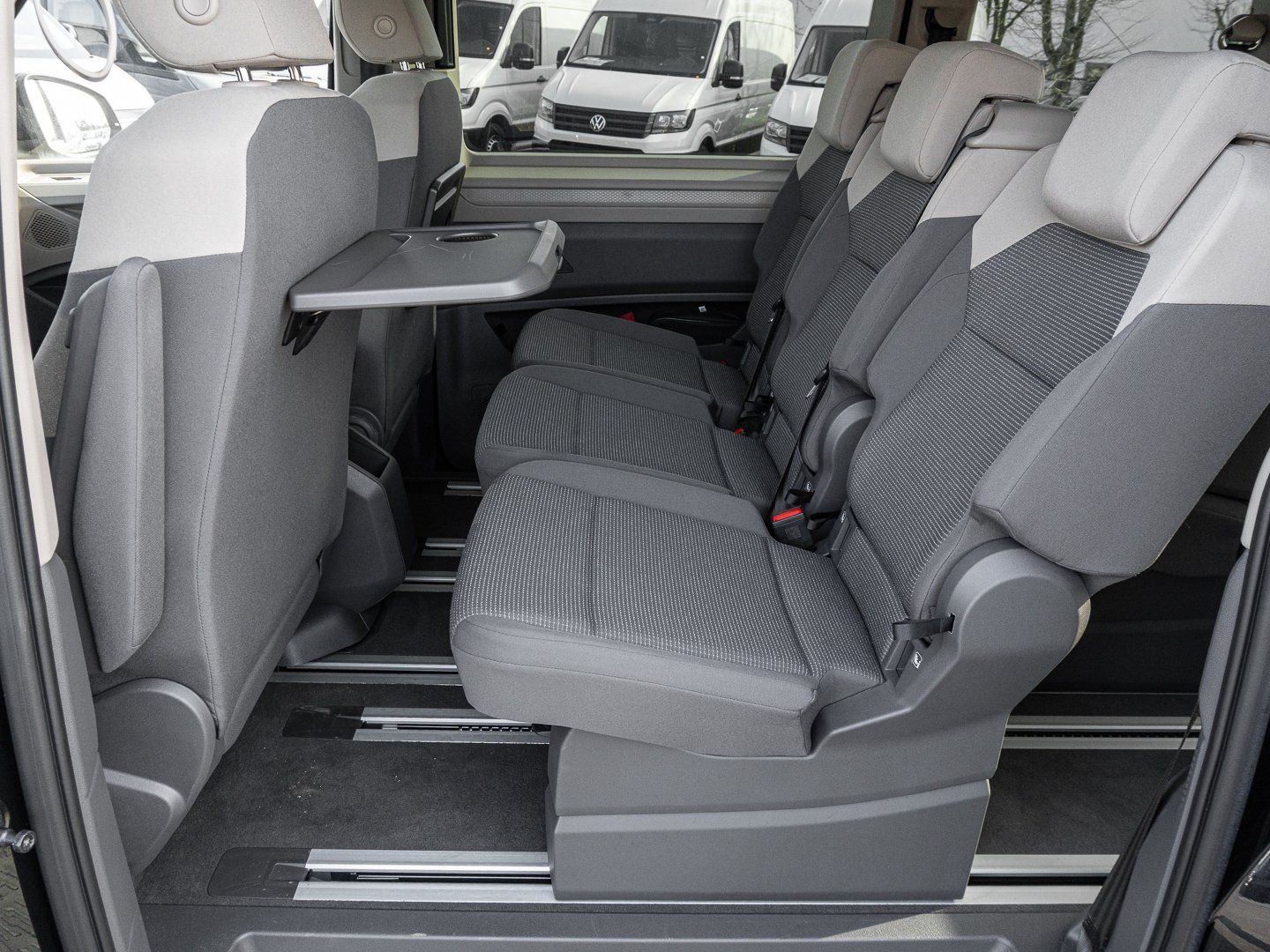 Volkswagen Multivan T7 2.0 TDI DSG Navi KAM KEYLESS KLIMAA. foto 15