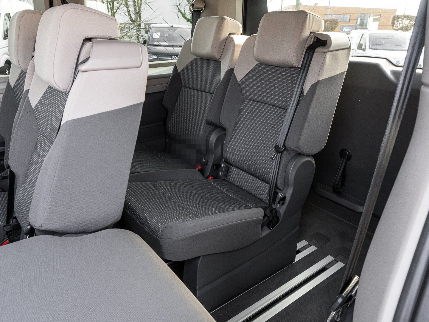 Volkswagen Multivan T7 2.0 TDI DSG Navi KAM KEYLESS KLIMAA. foto 16