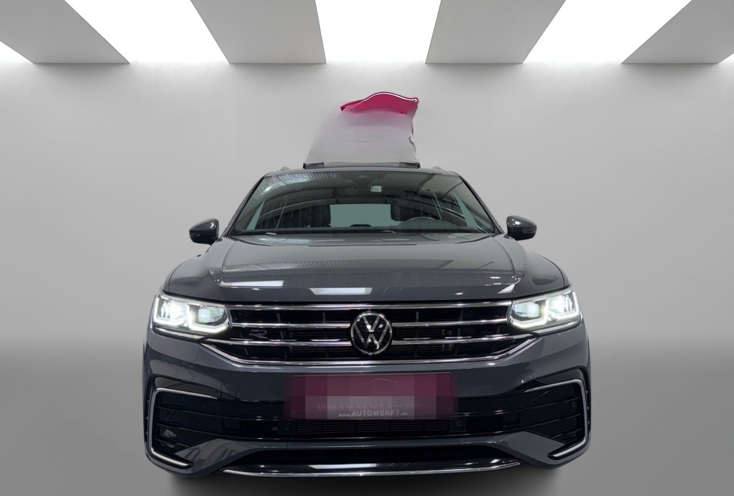 Volkswagen Tiguan 2.0 TDI 4M DSG R LINE PANO AHK MATRIX CAM foto 2