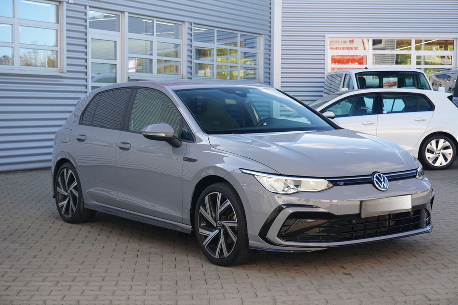 Volkswagen Golf VIII 1.5 TSI R-Line LED Navi PDC ACC DAB foto 4