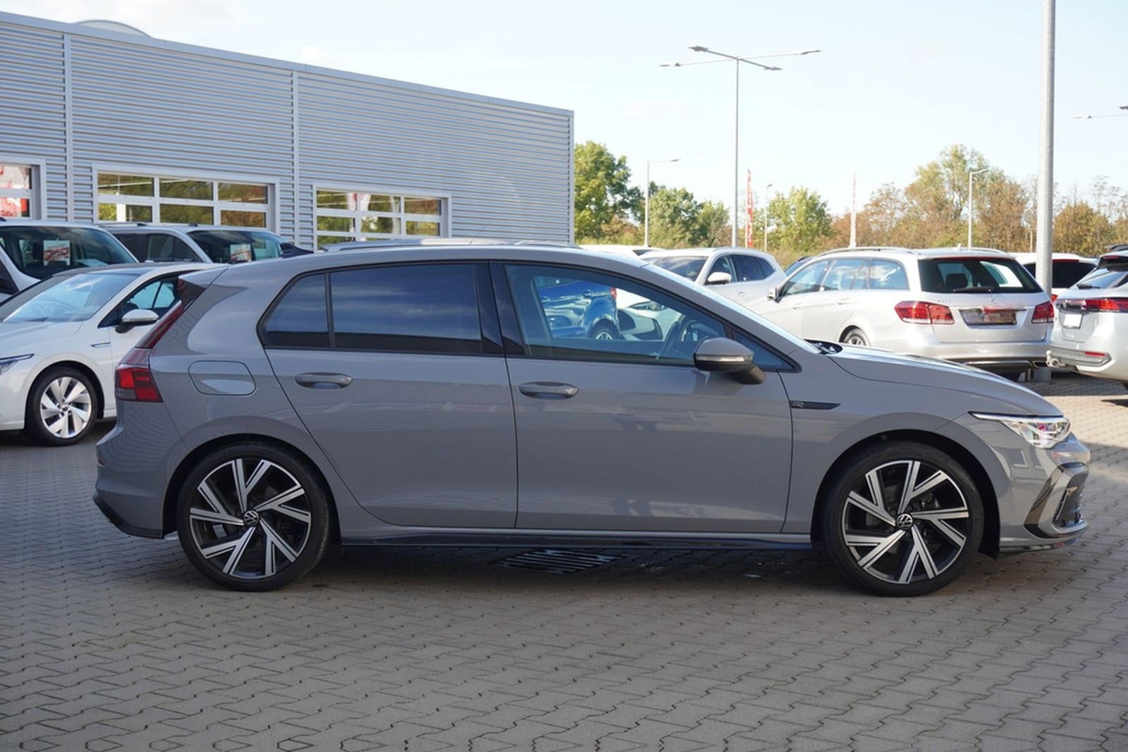 Volkswagen Golf VIII 1.5 TSI R-Line LED Navi PDC ACC DAB foto 5