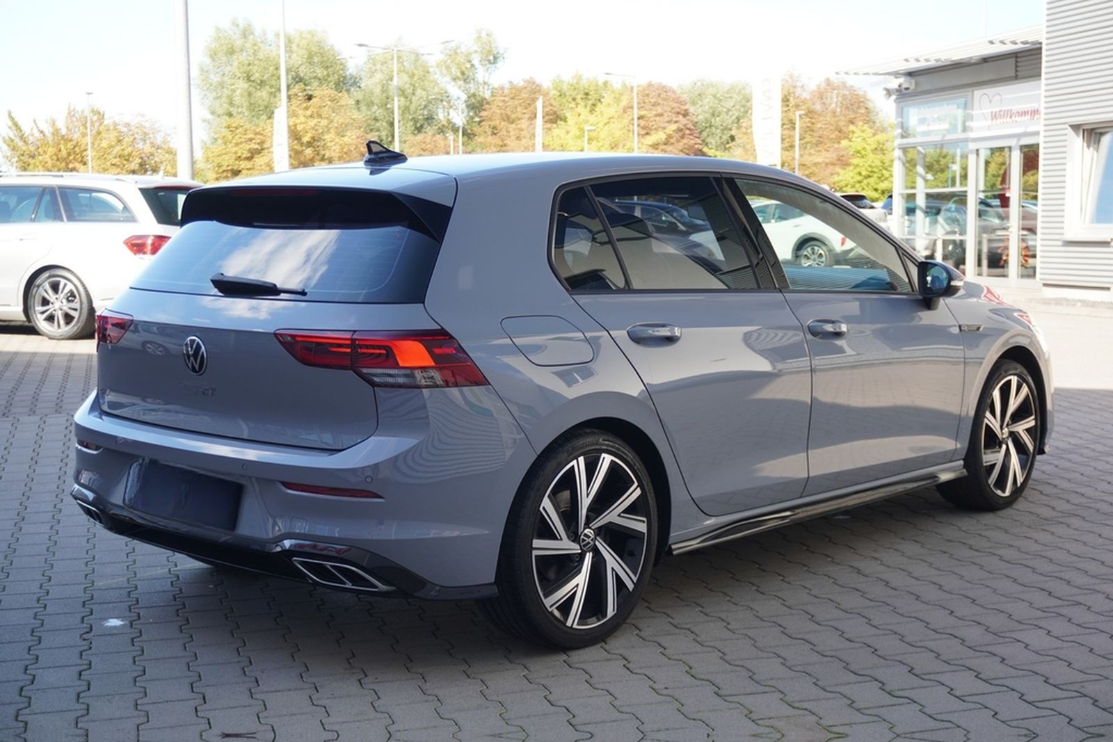 Volkswagen Golf VIII 1.5 TSI R-Line LED Navi PDC ACC DAB foto 6