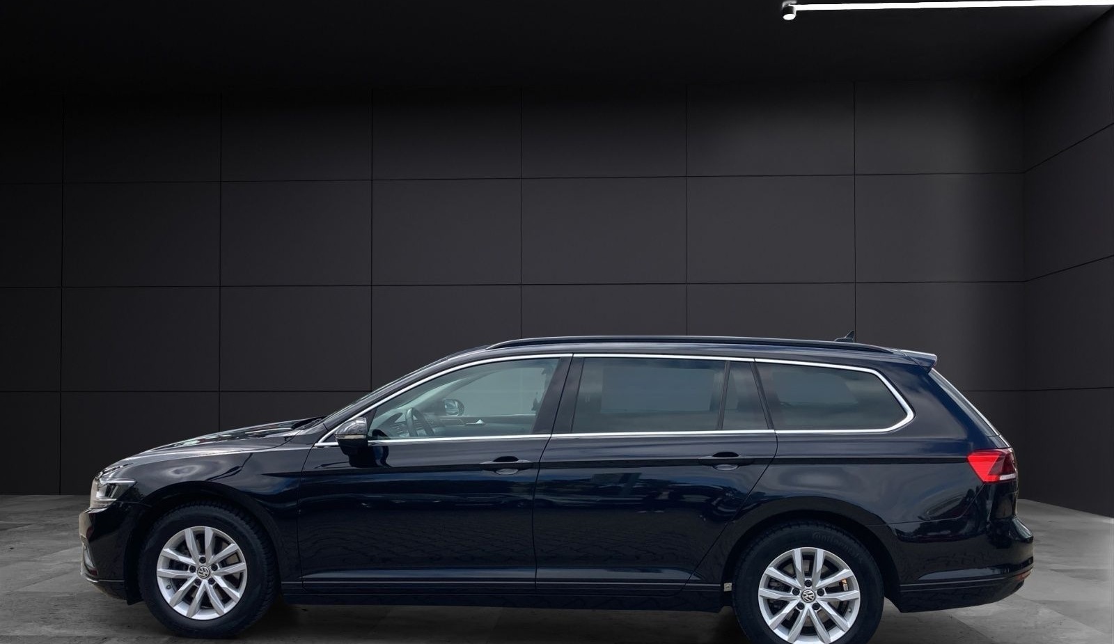 Volkswagen Passat Variant BUSINESS TSI DSG LED Navi ACC SH  foto 2