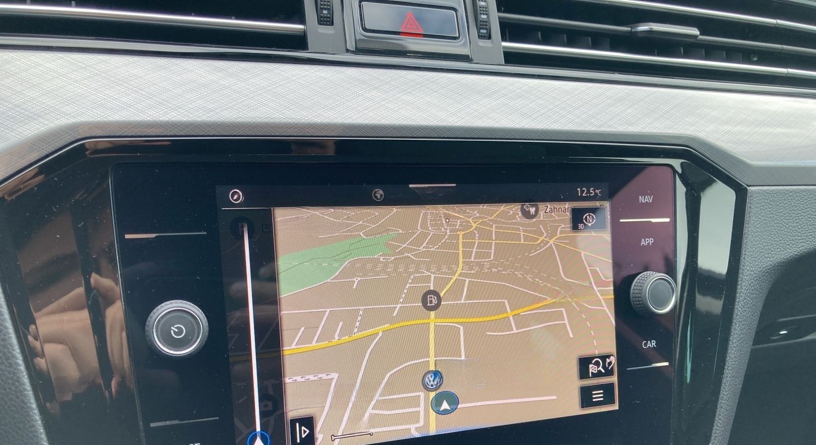 Volkswagen Passat Variant BUSINESS TSI DSG LED Navi ACC SH  foto 22