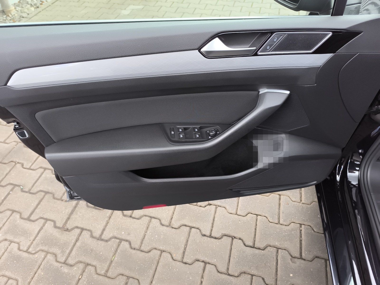 Volkswagen Passat Var. 1.5 TSI DSG Business AHK LED NAVI Fa foto 15