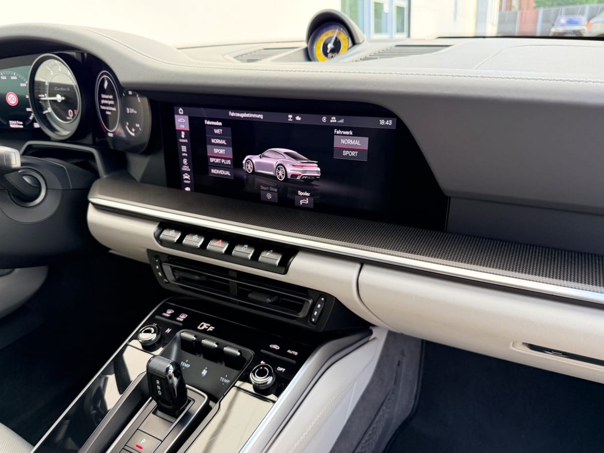Porsche 992 Turbo S Coupé Aero Exclusive PPF Approved foto 25