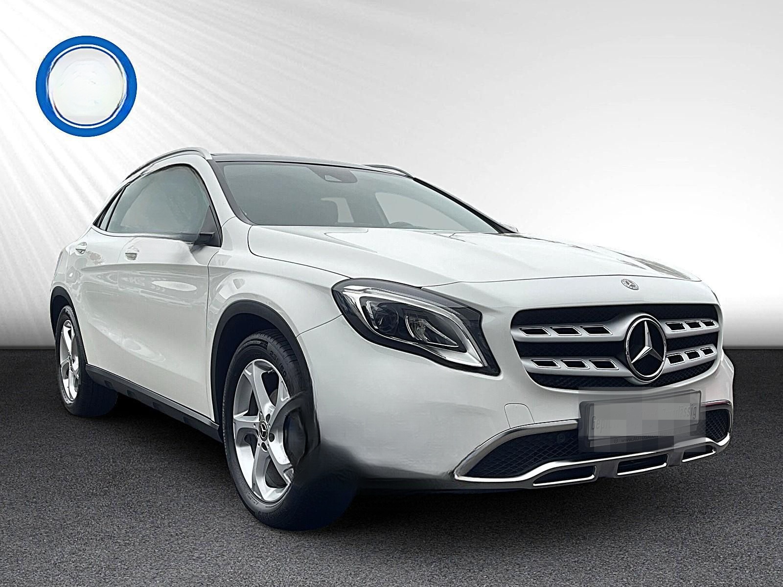 Mercedes-Benz GLA 180 7G-DCT Urban LED NAVI PANO SHZ PDC foto 3