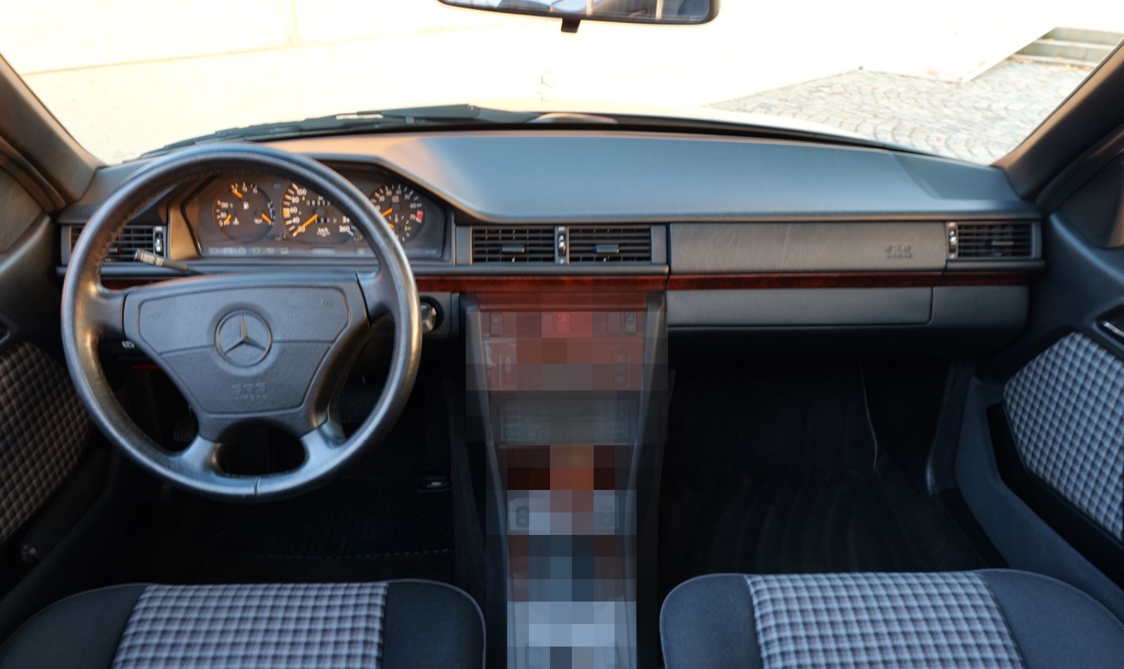 Mercedes-Benz 320CE A124 Cabriolet *1.Hand*83tkm*Klima* foto 13