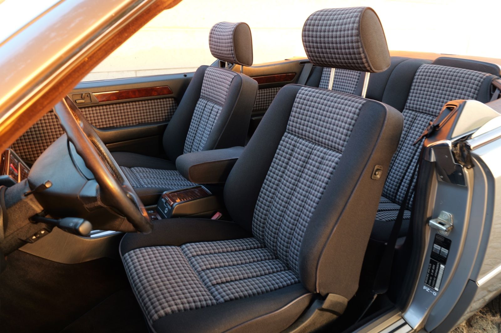 Mercedes-Benz 320CE A124 Cabriolet *1.Hand*83tkm*Klima* foto 15