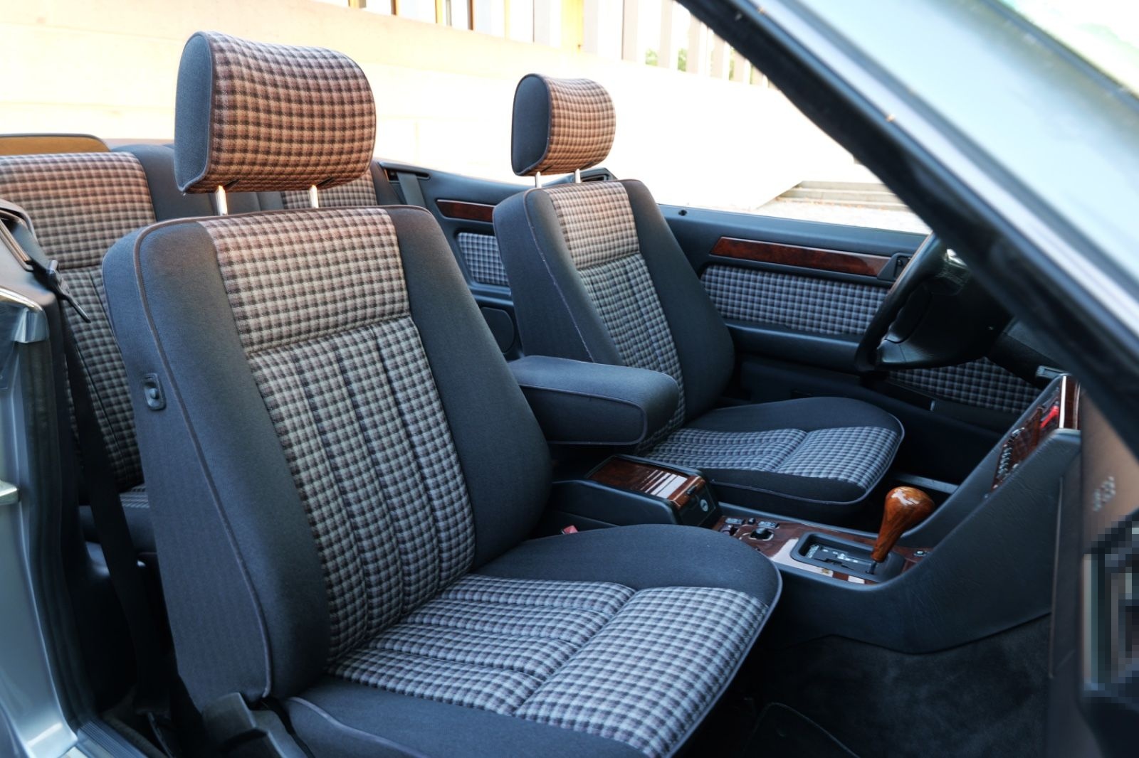 Mercedes-Benz 320CE A124 Cabriolet *1.Hand*83tkm*Klima* foto 17