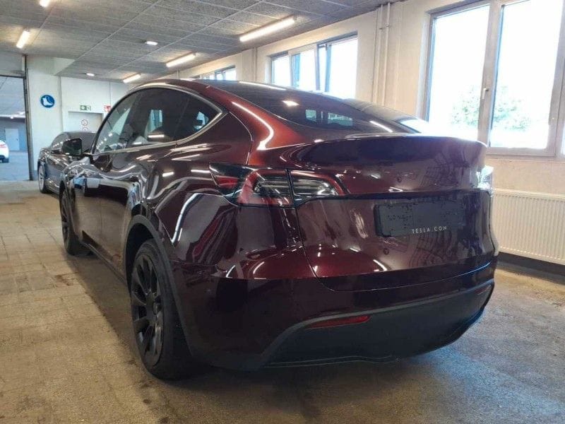 Tesla Model Y Long Range Dual AWD Wärmepumpe AHK 8fach foto 4