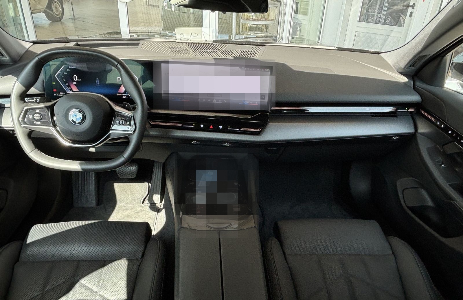 BMW 520 d xDrive 1.Hd LEDER AHK NAVI CAM HUD PLA DSC foto 7