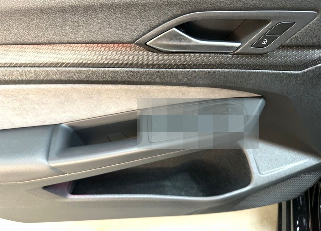 Volkswagen Golf VIII 2.0 TSI DSG 4Motion R DCC PANO*HUD*HAR foto 13