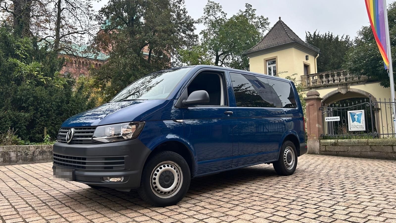 Volkswagen T6 Kombi| 8-SITZER|AHK|KLIMA|PDC|TEMPOMAT| foto 3